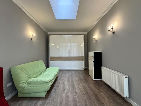 квартира за адресою Регенераторна вул., 4 к4