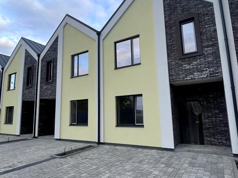 будинок за адресою Олекси Тихого пров.