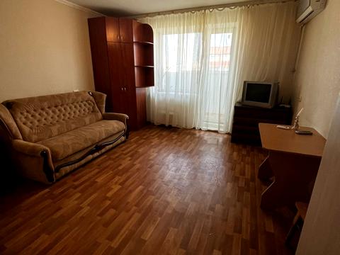 квартира за адресою Академіка Корольова вул., 81/3