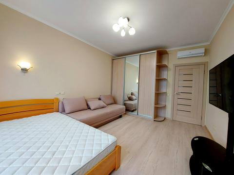 квартира за адресою Богатирська вул., 6-А