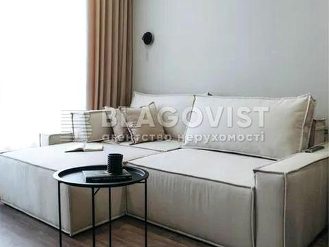 квартира за адресою Причальна вул., 14