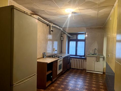 комерційна за адресою Торгова вул., 26