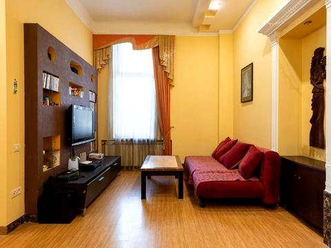 квартира за адресою Кука, 20