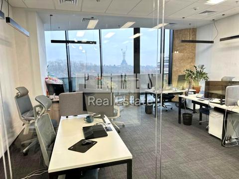 коммерческая по адресу Болсуновская ул. (Сергея Струтинского), 13-15