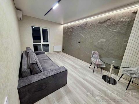 квартира за адресою Михайла Максимовича, 24В