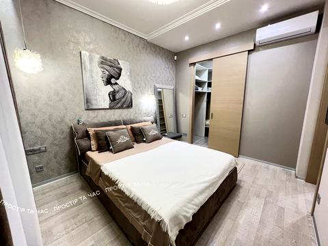 квартира по адресу Леси Украинки бульв., 7-В