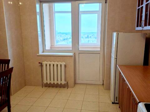 квартира за адресою Верховної Ради бульв., 14-Б
