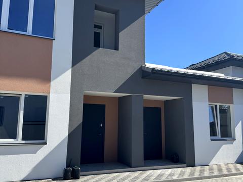 будинок за адресою Молодіжна вул.