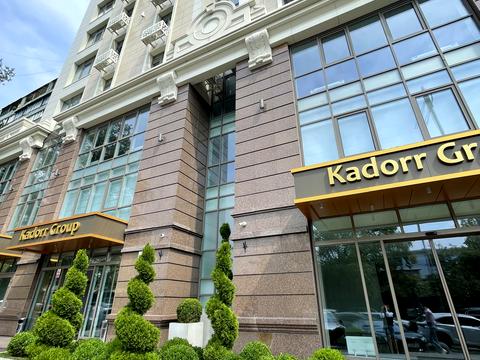 комерційна за адресою Жилянська вул., 68