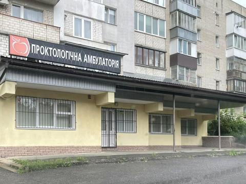 комерційна за адресою Володимира Лучаковського вул., 12