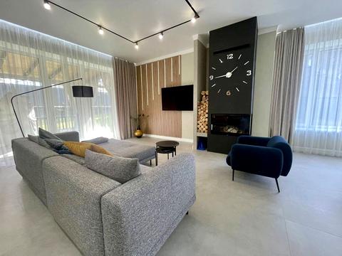 дом по адресу Апрельская ул.