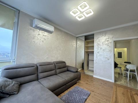 квартира за адресою Митна вул., 25-Г