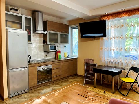 квартира за адресою Київ, Волинська вул., 8