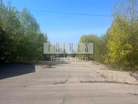 комерційна за адресою Перемоги вул., 2А