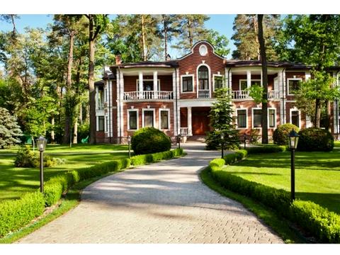 будинок за адресою Курортна вул. (Великого Жовтня)