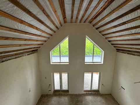 будинок за адресою с. Вишеньки, Центральна, 1