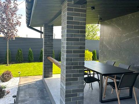 будинок за адресою Миру