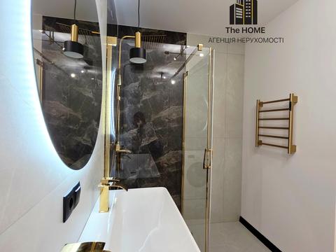 квартира по адресу Молодіжна ул., 8
