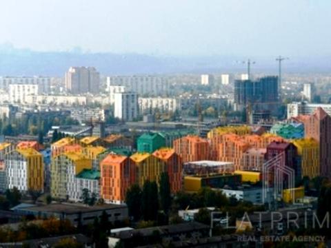 квартира за адресою Регенераторна вул., 4 к17