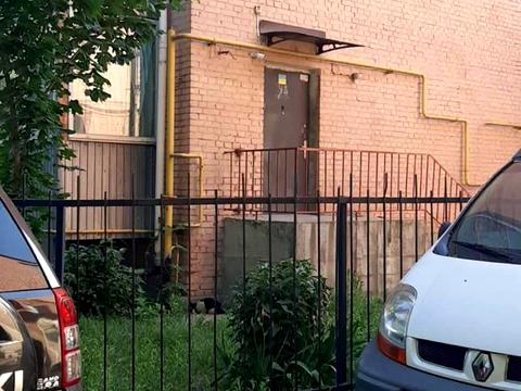комерційна за адресою Пирогівський шлях, 42