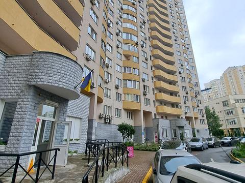 квартира за адресою Дніпровська набережна вул., 19-А
