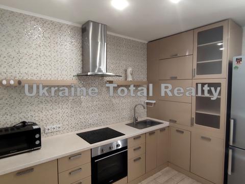квартира по адресу Феодосийская ул., 3-В