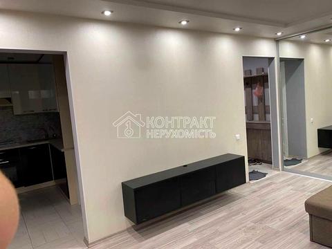 квартира за адресою Яни Червоної вул., 7