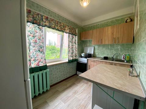 квартира за адресою Академіка Корольова вул., 10