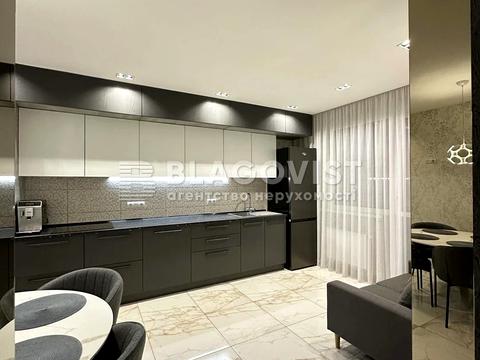 квартира по адресу Софии Русовой ул., 5