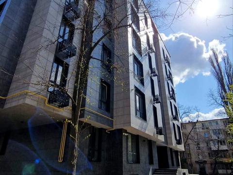 квартира за адресою Космонавтів вул., 23-К