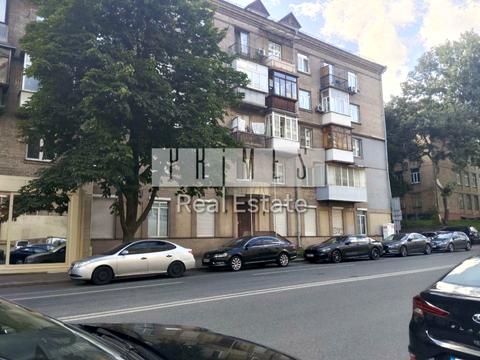 комерційна за адресою Кловський узвіз, 10