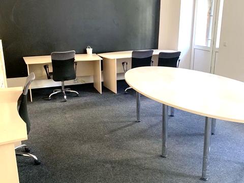 комерційна за адресою Інститутська вул., 24/7