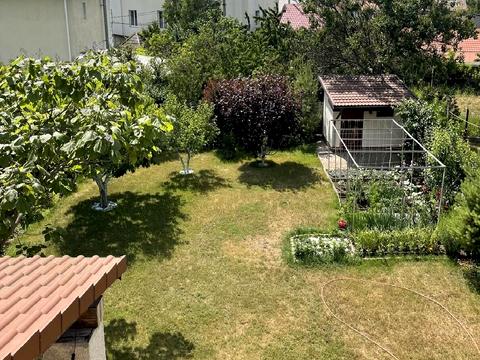 будинок за адресою Радісна вулиця, 3
