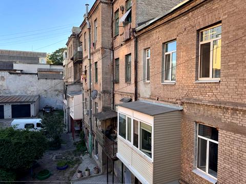 квартира за адресою Майдан Озерний вул. (Боброва), 5