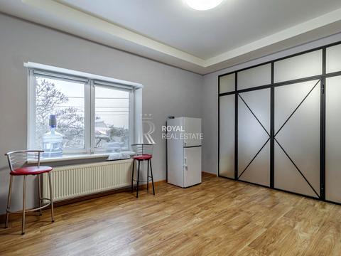 комерційна за адресою Володимира Самійленка вул. (Холмогорська), 17