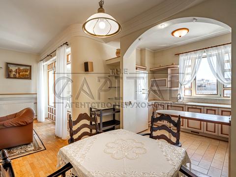 квартира за адресою Андрія Верхогляда вул. (Михайла Драгомирова), 4