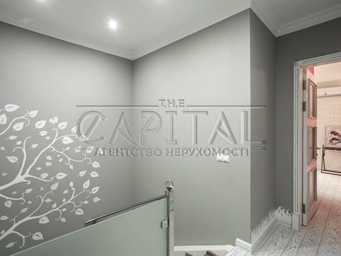 квартира за адресою Анни Ахматової вул., 34