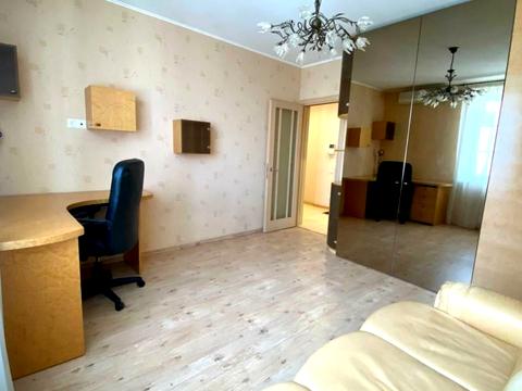 квартира за адресою Почайнинська вул., 25/49