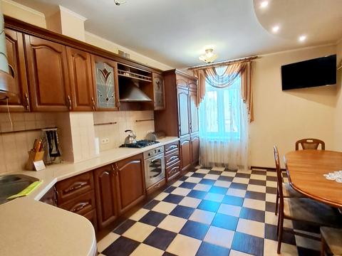 квартира за адресою Рея Бредбері вул., 6