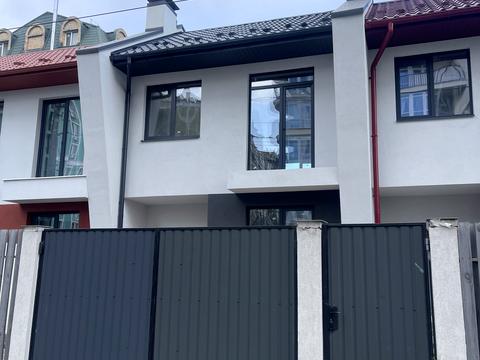 будинок за адресою Українська вул.
