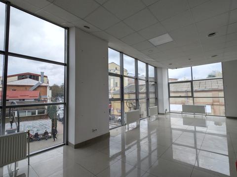 комерційна за адресою Проскурівського підпілля вул., 61