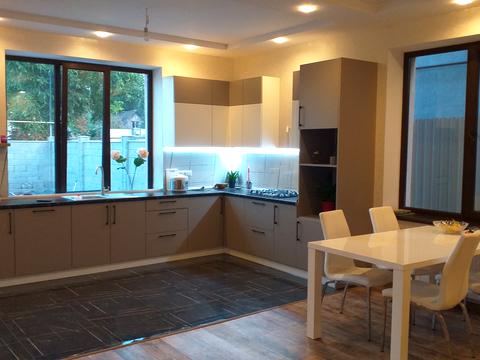 будинок за адресою Неделина