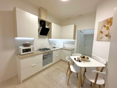 квартира за адресою Академіка Андрія Сахарова вул., 4