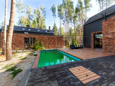 будинок за адресою Лебедівка