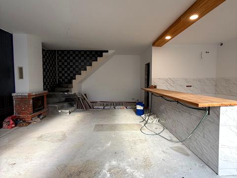 будинок за адресою Басейна