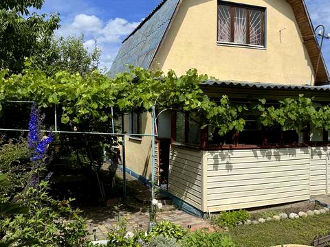 будинок за адресою 4 Дачна