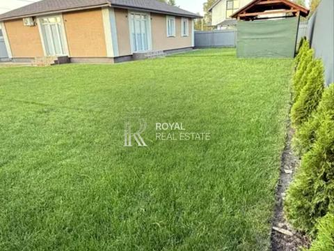 дом по адресу с. Осещина, південна