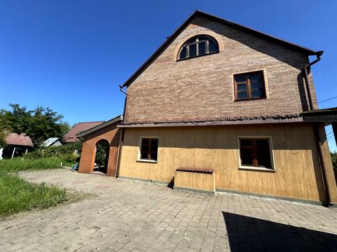 будинок за адресою Орхідейна