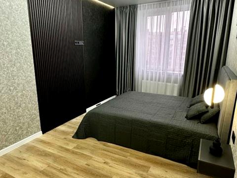 квартира по адресу Героев Небесной Сотни просп., 20/10