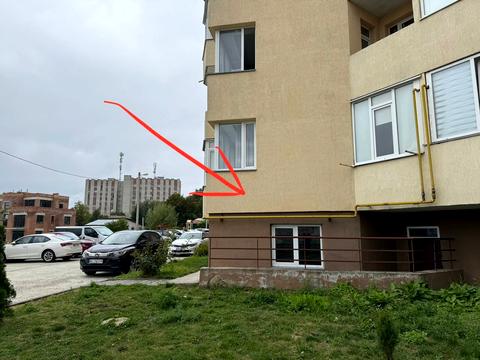 комерційна за адресою Лисеницька вул., 2а